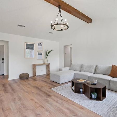 Spacious Home Near Beach, Large Yard, Game Room And Dog Friendly Jacksonville Exterior foto