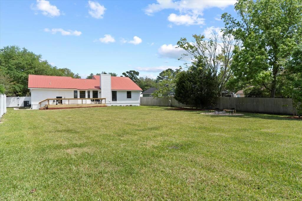 Spacious Home Near Beach, Large Yard, Game Room And Dog Friendly Jacksonville Exterior foto