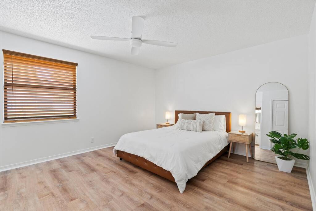 Spacious Home Near Beach, Large Yard, Game Room And Dog Friendly Jacksonville Exterior foto