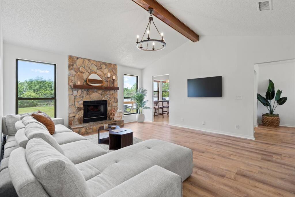 Spacious Home Near Beach, Large Yard, Game Room And Dog Friendly Jacksonville Exterior foto