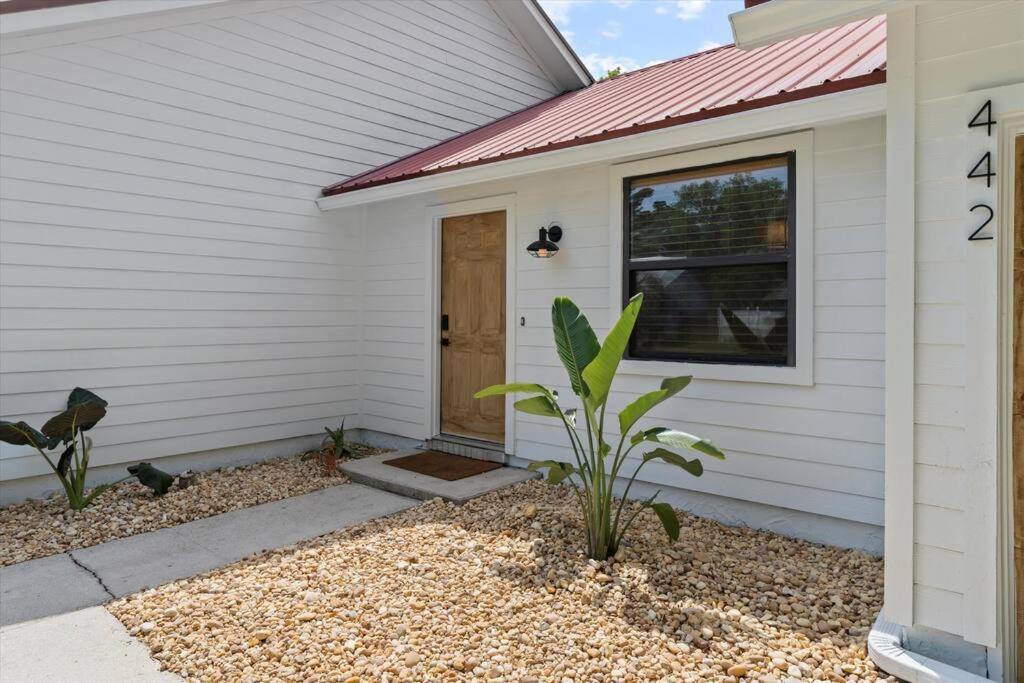 Spacious Home Near Beach, Large Yard, Game Room And Dog Friendly Jacksonville Exterior foto